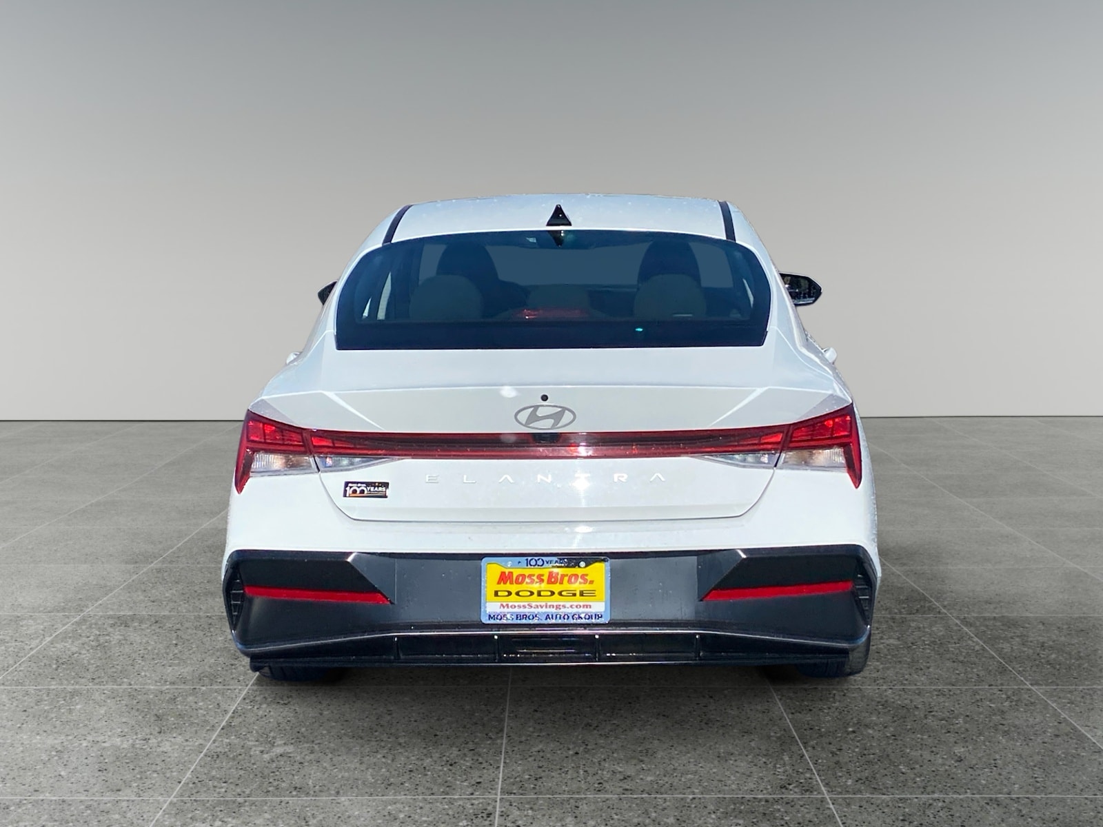 2025 Hyundai Elantra SEL Convenience photo 4