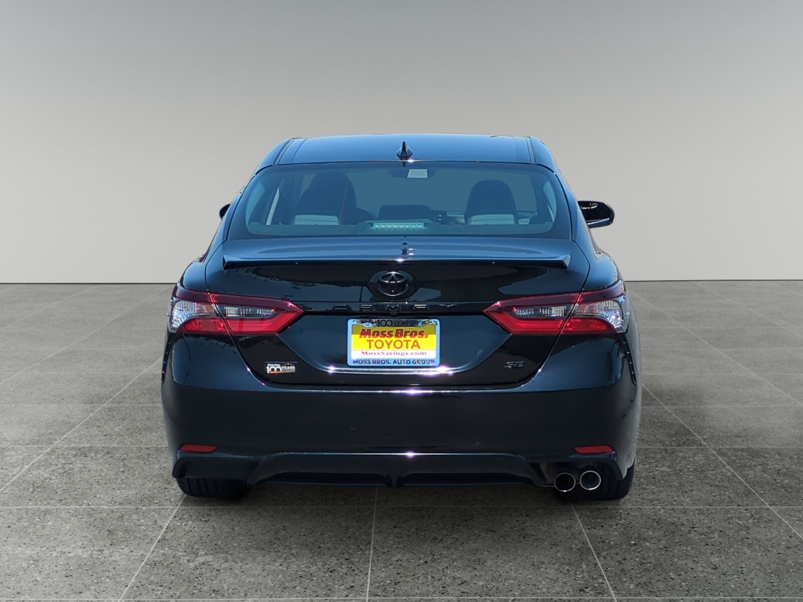 2023 Toyota Camry SE photo 4