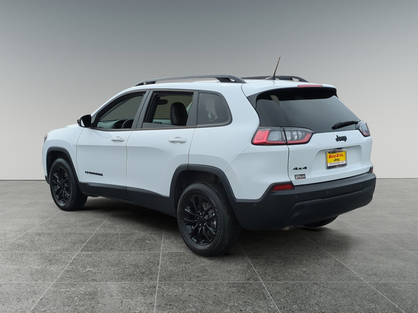2023 Jeep Cherokee Altitude photo 2