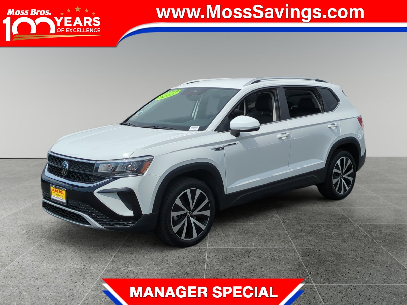 2024 Volkswagen Taos SE's photo