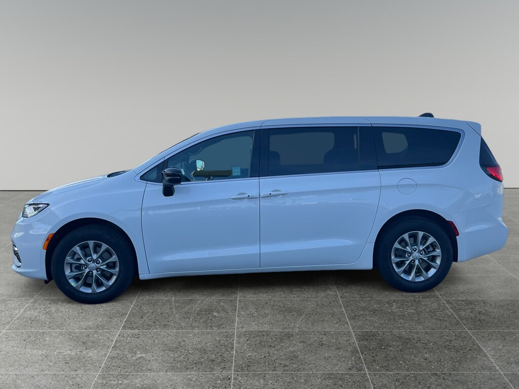 New 2026 Chrysler Pacifica Select Passenger Van