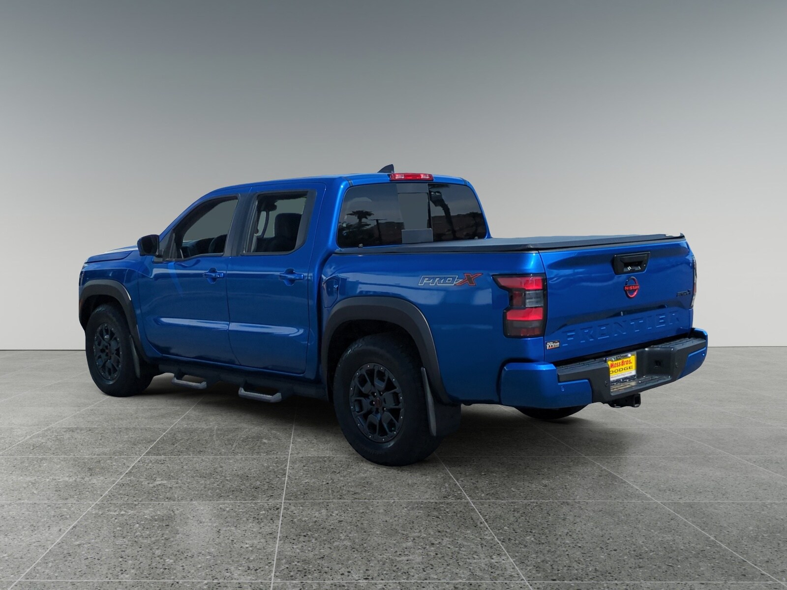 2024 Nissan Frontier PRO-X photo 3