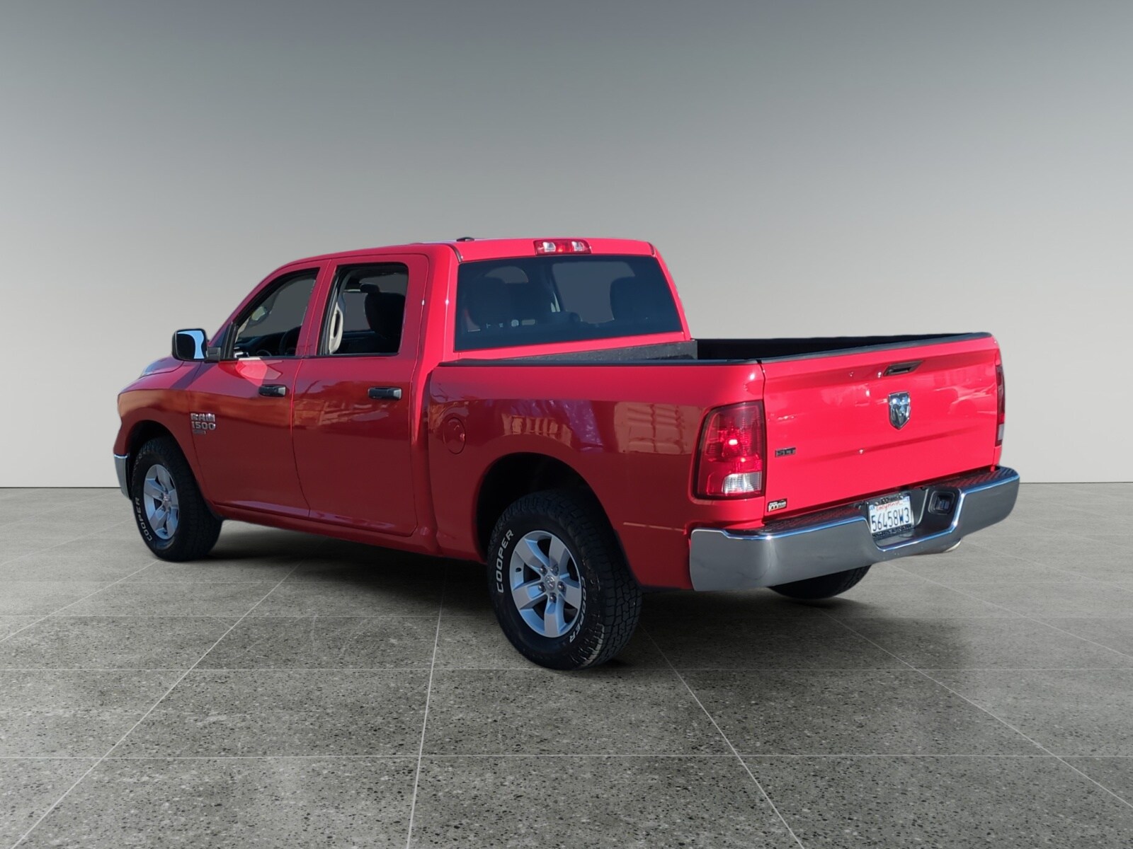 2022 Ram 1500 Classic SLT photo 2