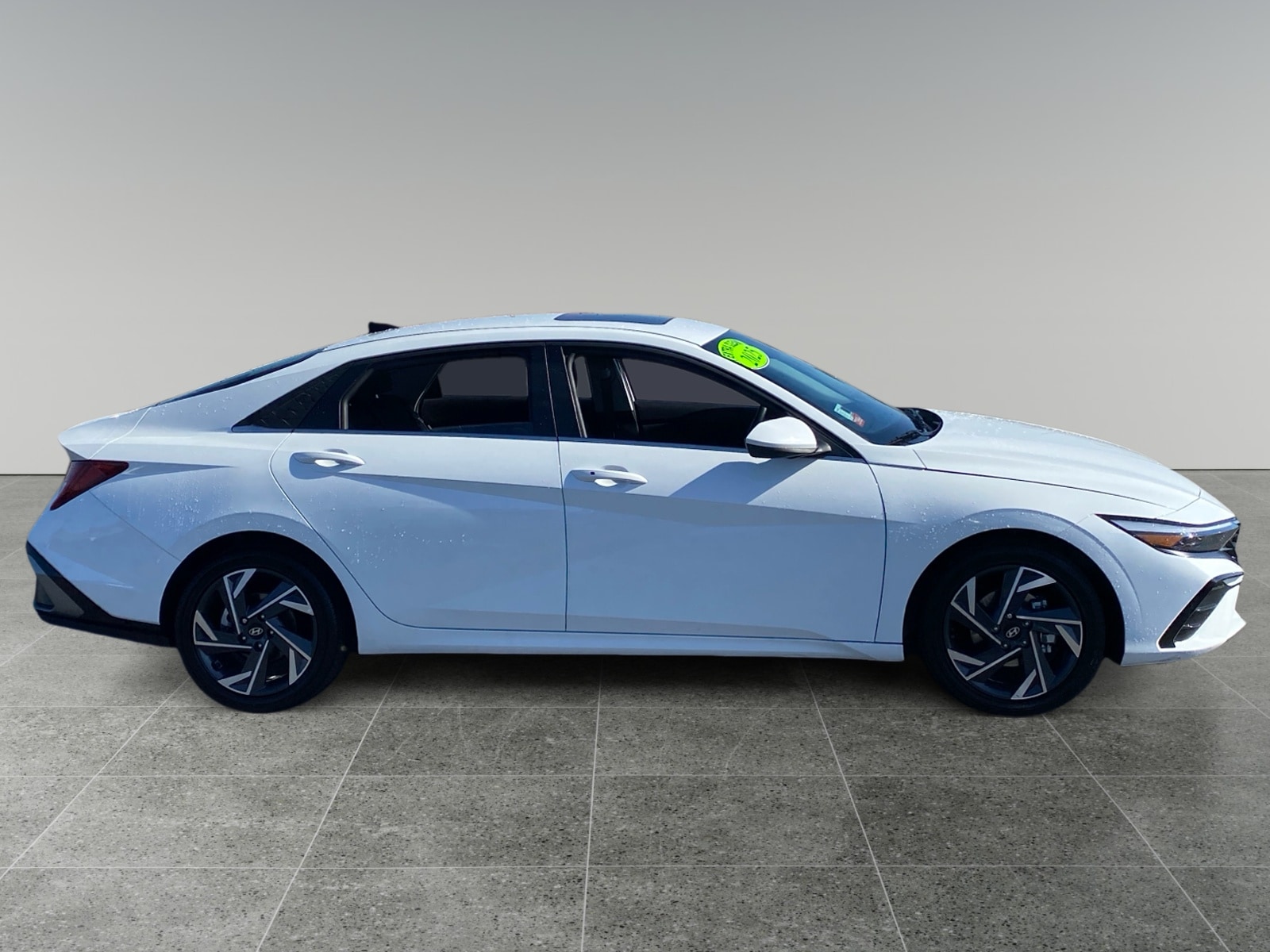 2025 Hyundai Elantra SEL Convenience photo 6