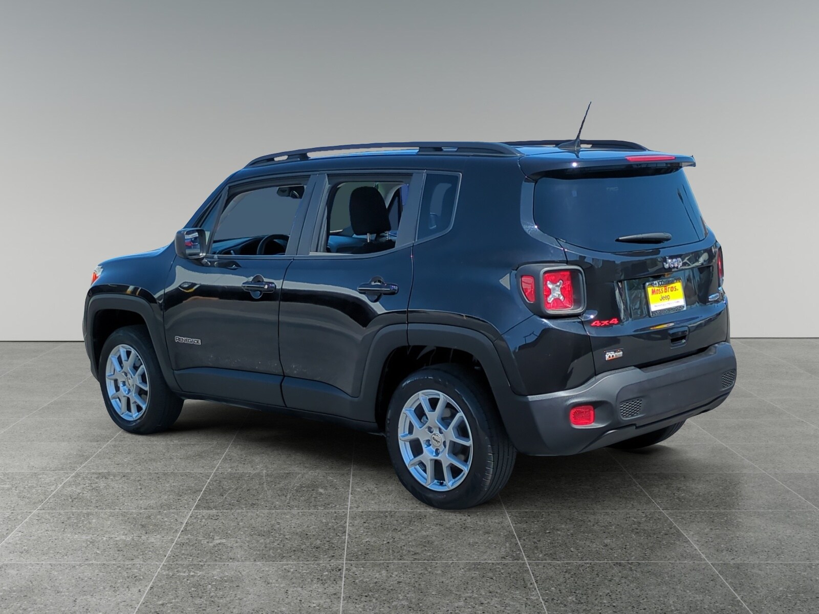 2022 Jeep Renegade Latitude photo 2