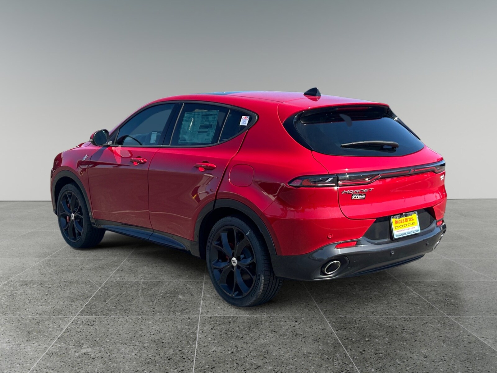 2024 Dodge Hornet R/T Plus photo 2