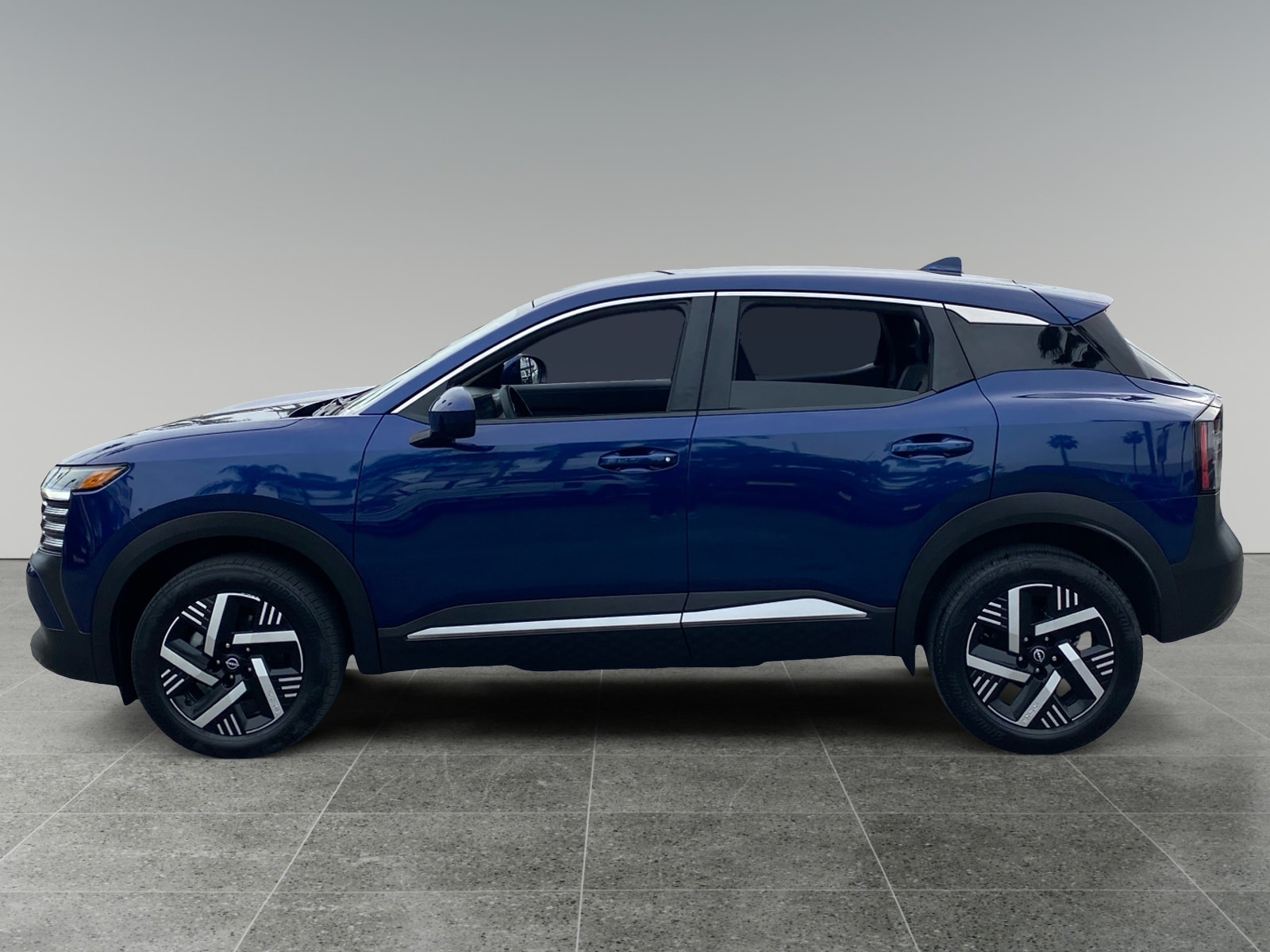 2025 Nissan Kicks SV photo 2