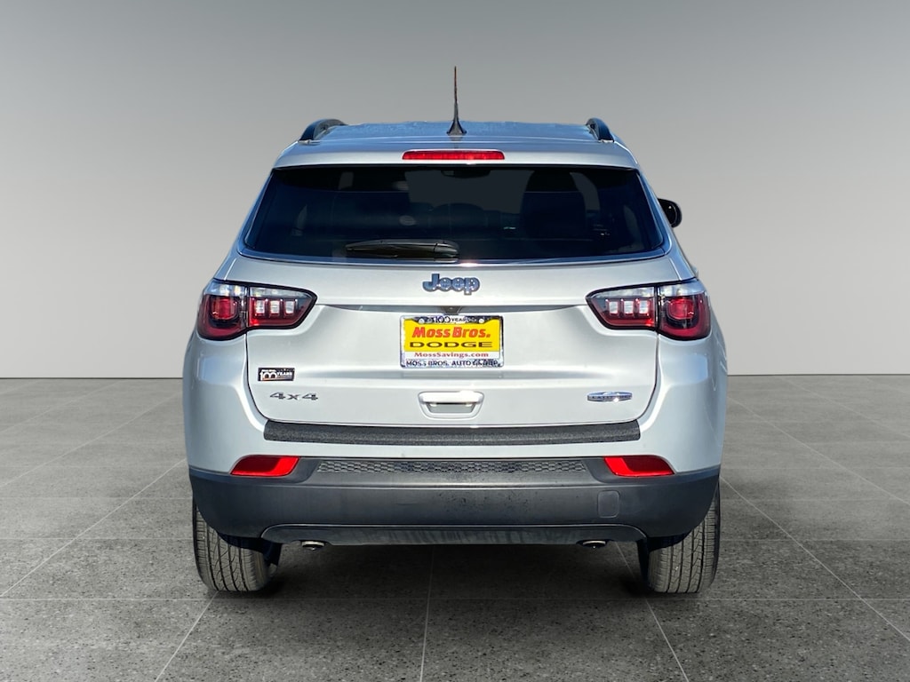 Used 2024 Jeep Compass Latitude SUV