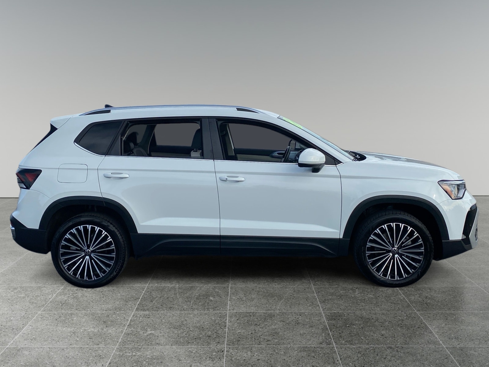 2025 Volkswagen Taos 1.5T SE photo 6