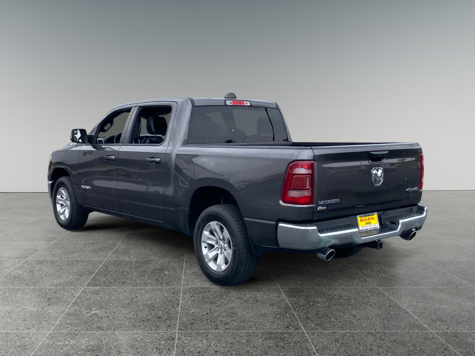 2023 Ram 1500 Laramie photo 3