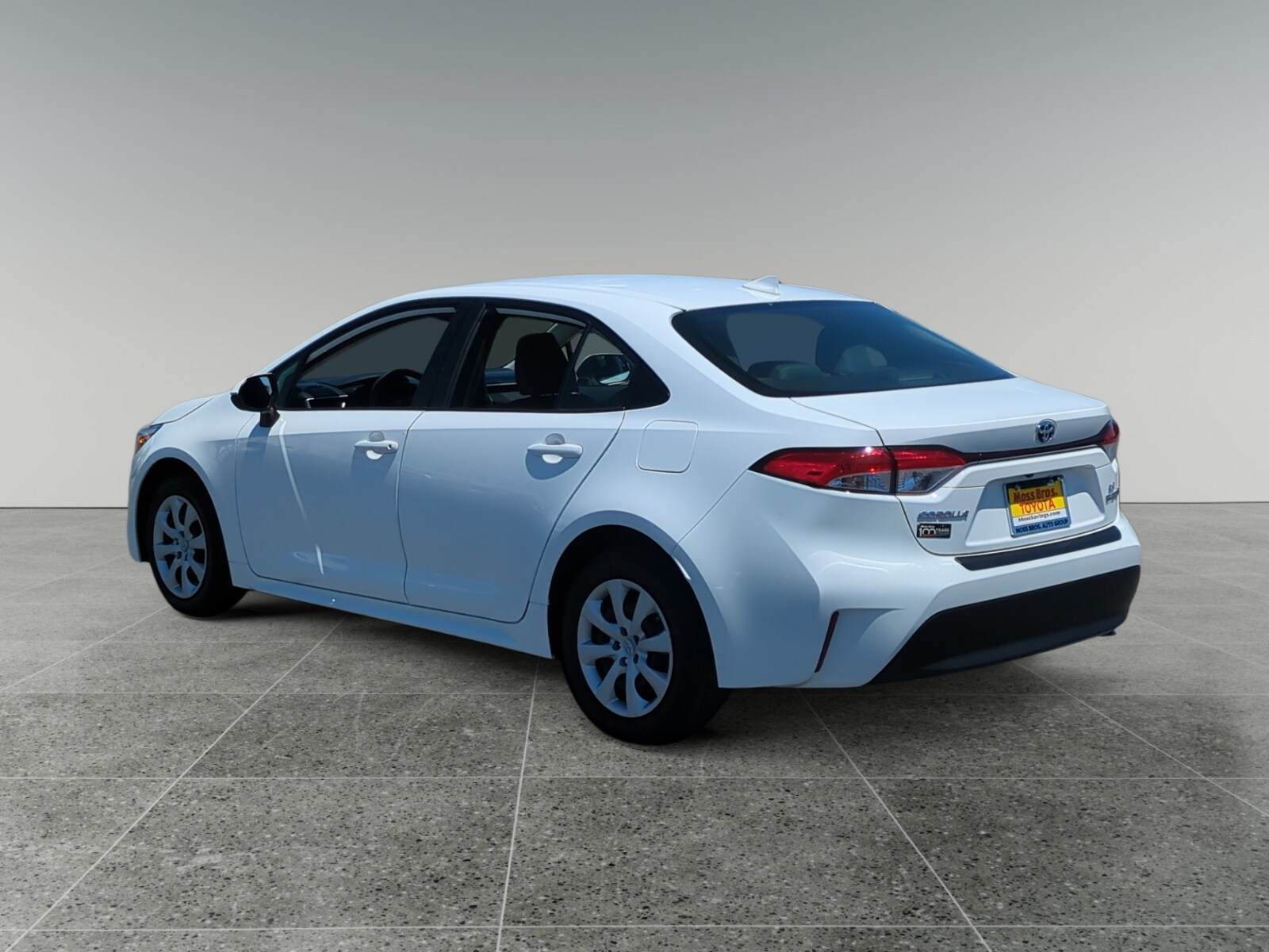 2023 Toyota Corolla Hybrid LE photo 3