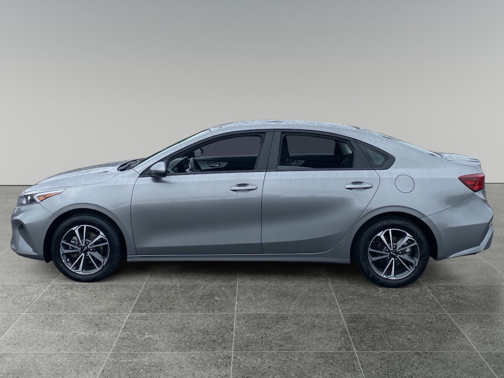 Used 2024 Kia Forte LXS Sedan