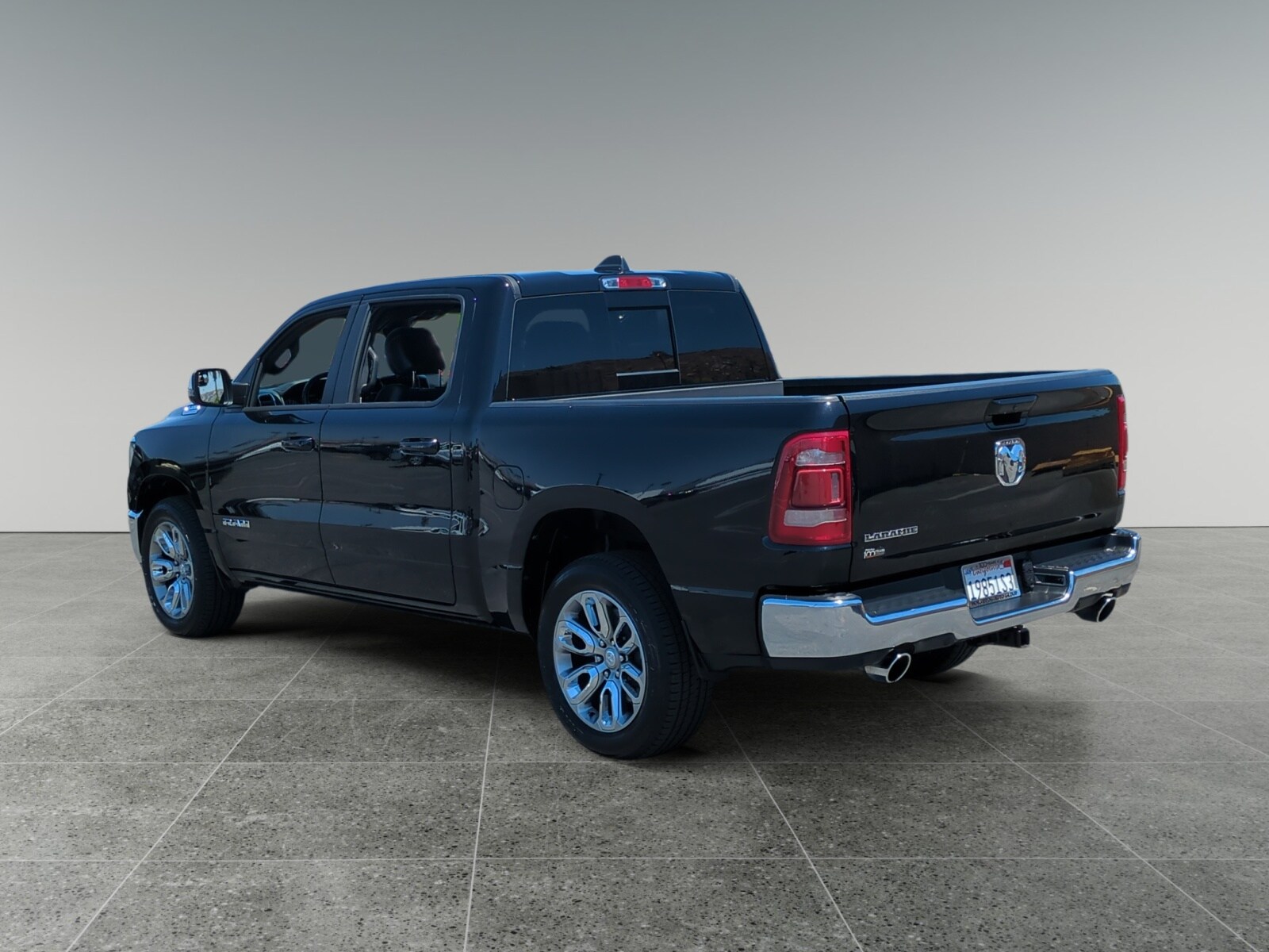 2023 Ram 1500 Laramie photo 3