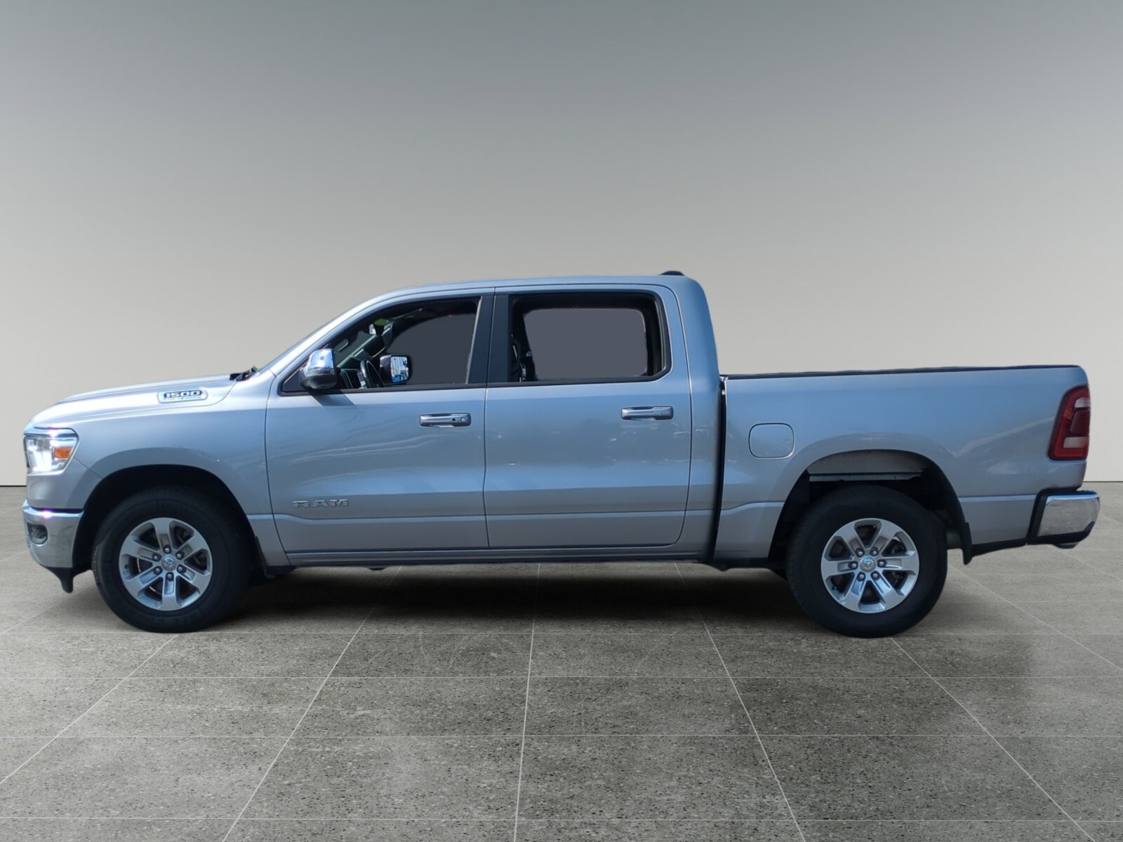 2023 Ram 1500 Laramie photo 2