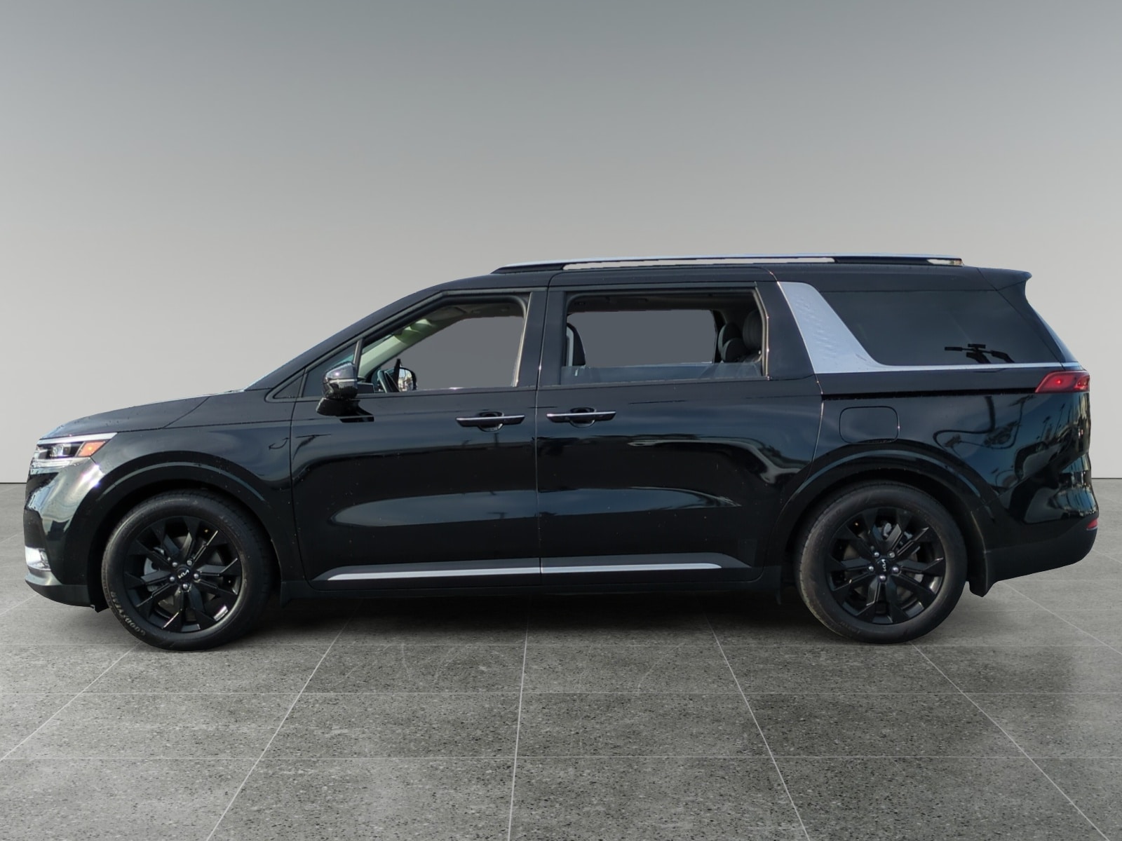 2024 Kia Carnival SX Prestige photo 2