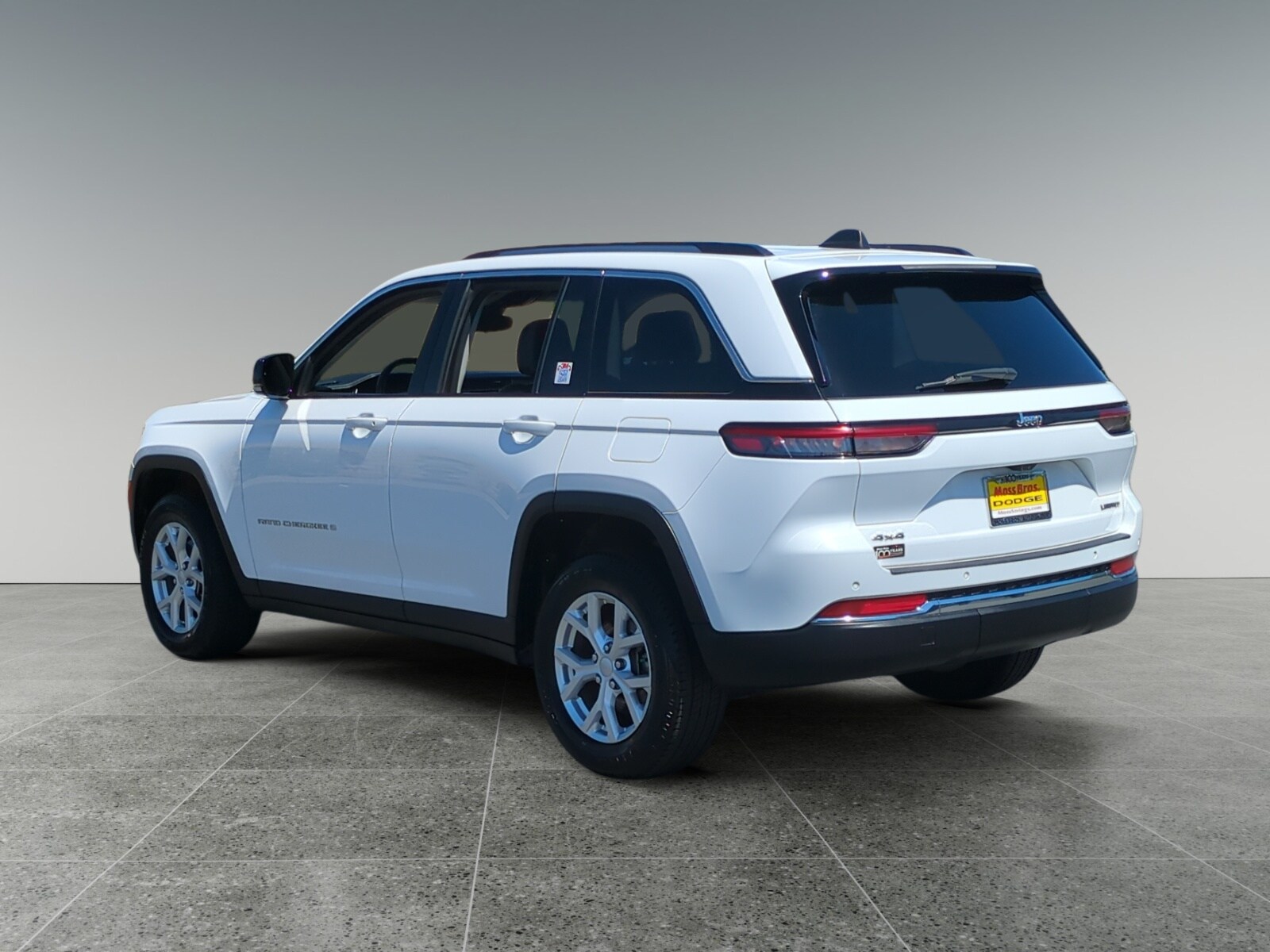 2023 Jeep Grand Cherokee Limited photo 3