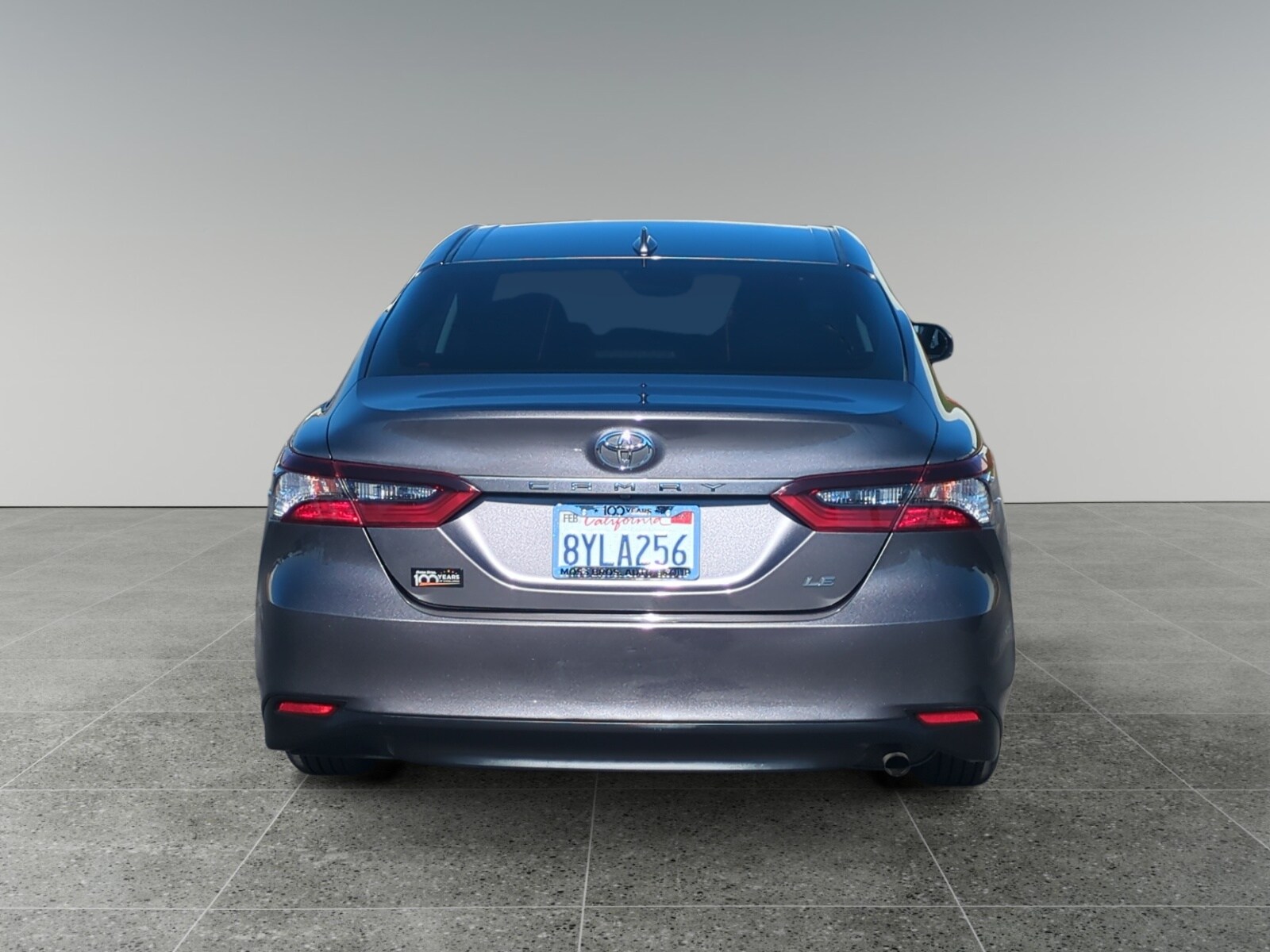 2022 Toyota Camry LE photo 4