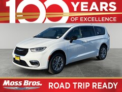 2026 Chrysler Pacifica Select Passenger Van