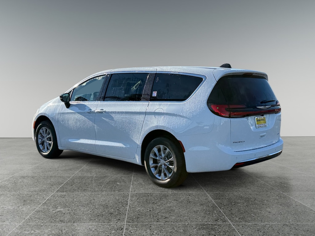 New 2026 Chrysler Pacifica Select Passenger Van