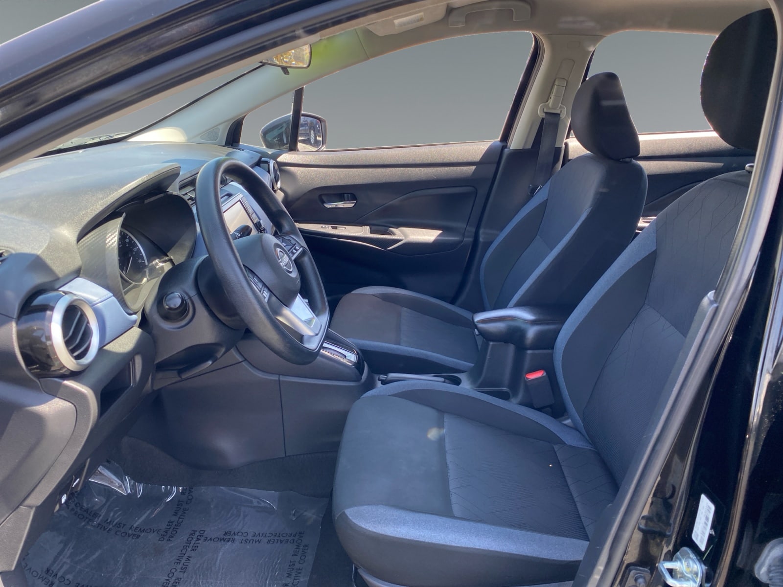 2023 Nissan Versa Sedan SV - Photo 9