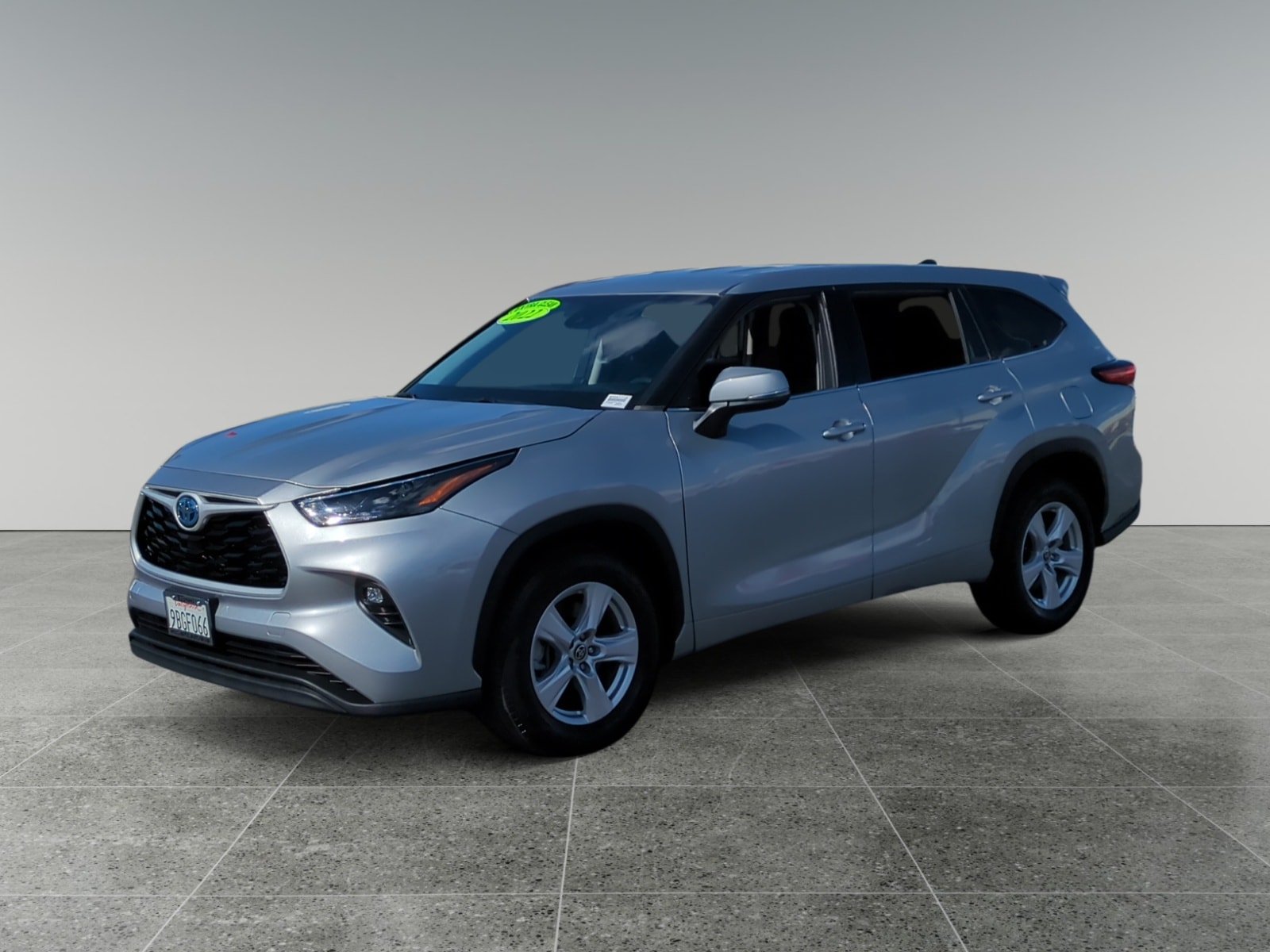2022 Toyota Highlander Hybrid SUV  2022 Toyota Highlander Hybrid SUV
