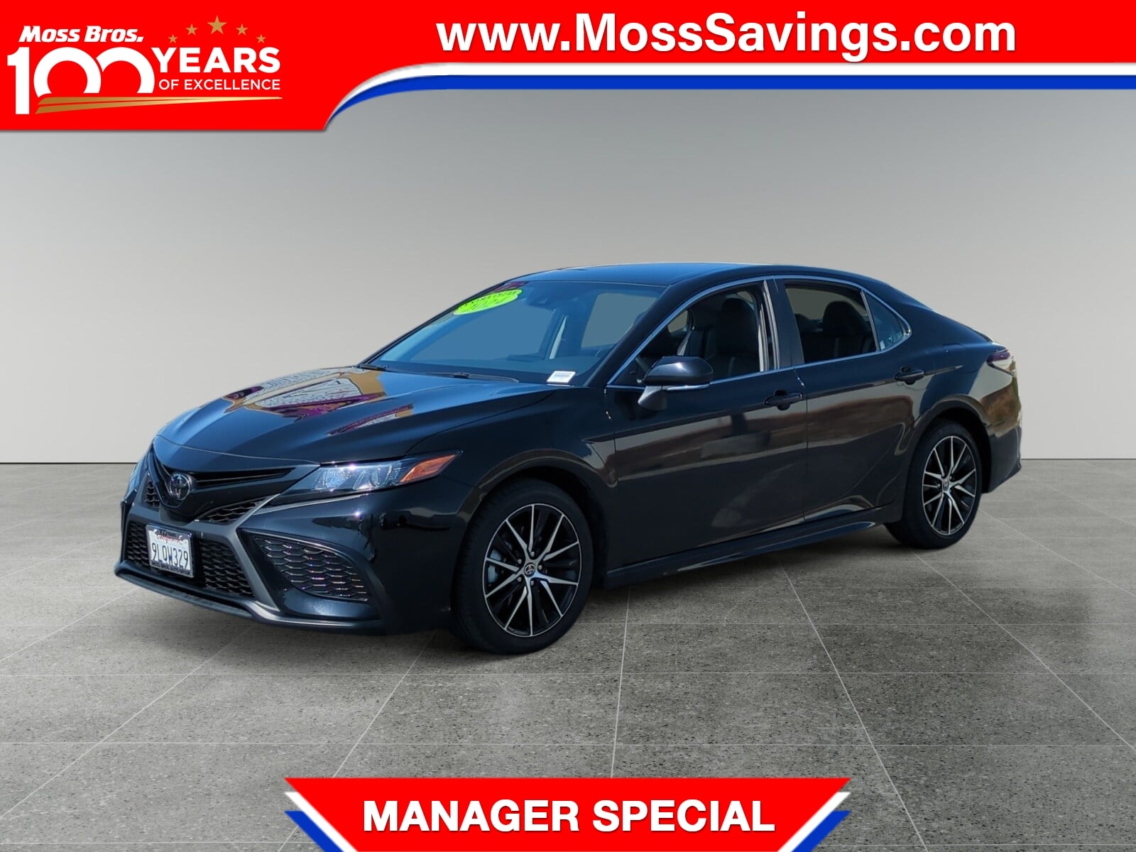 2024 Toyota Camry SE's photo