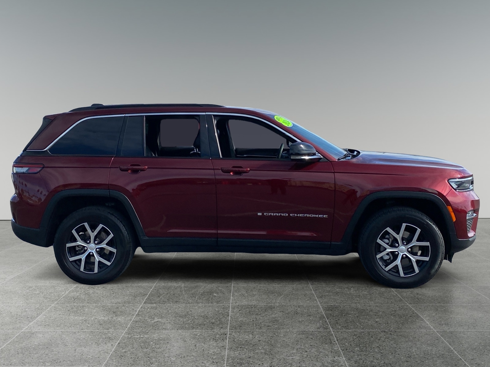 2024 Jeep Grand Cherokee Limited photo 6