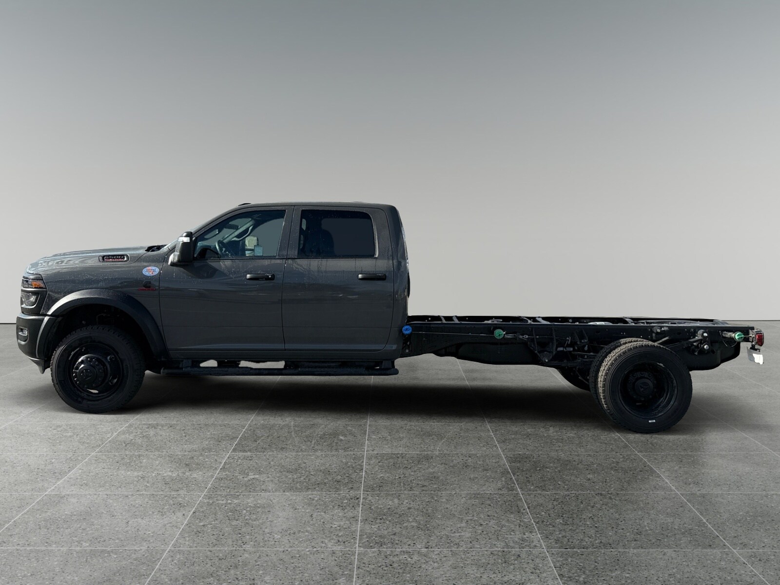 2026 Ram 5500 Tradesman photo 2