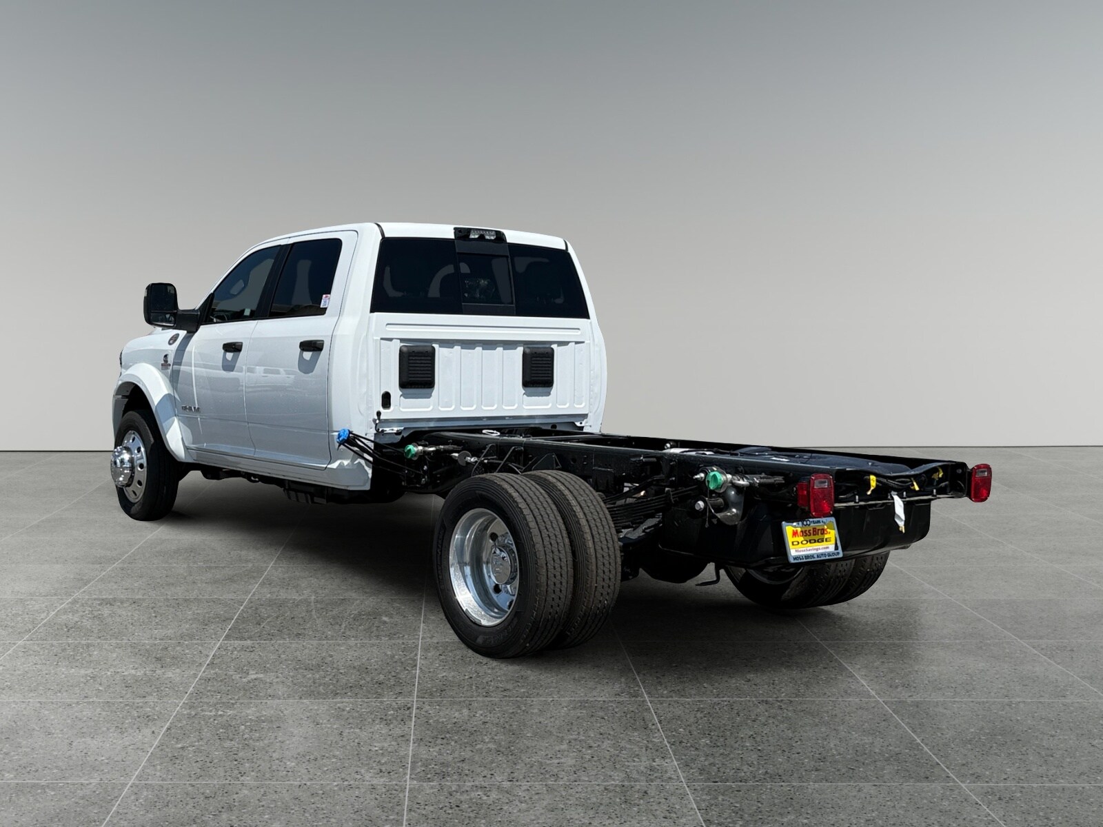 2025 Ram 5500 Tradesman photo 2