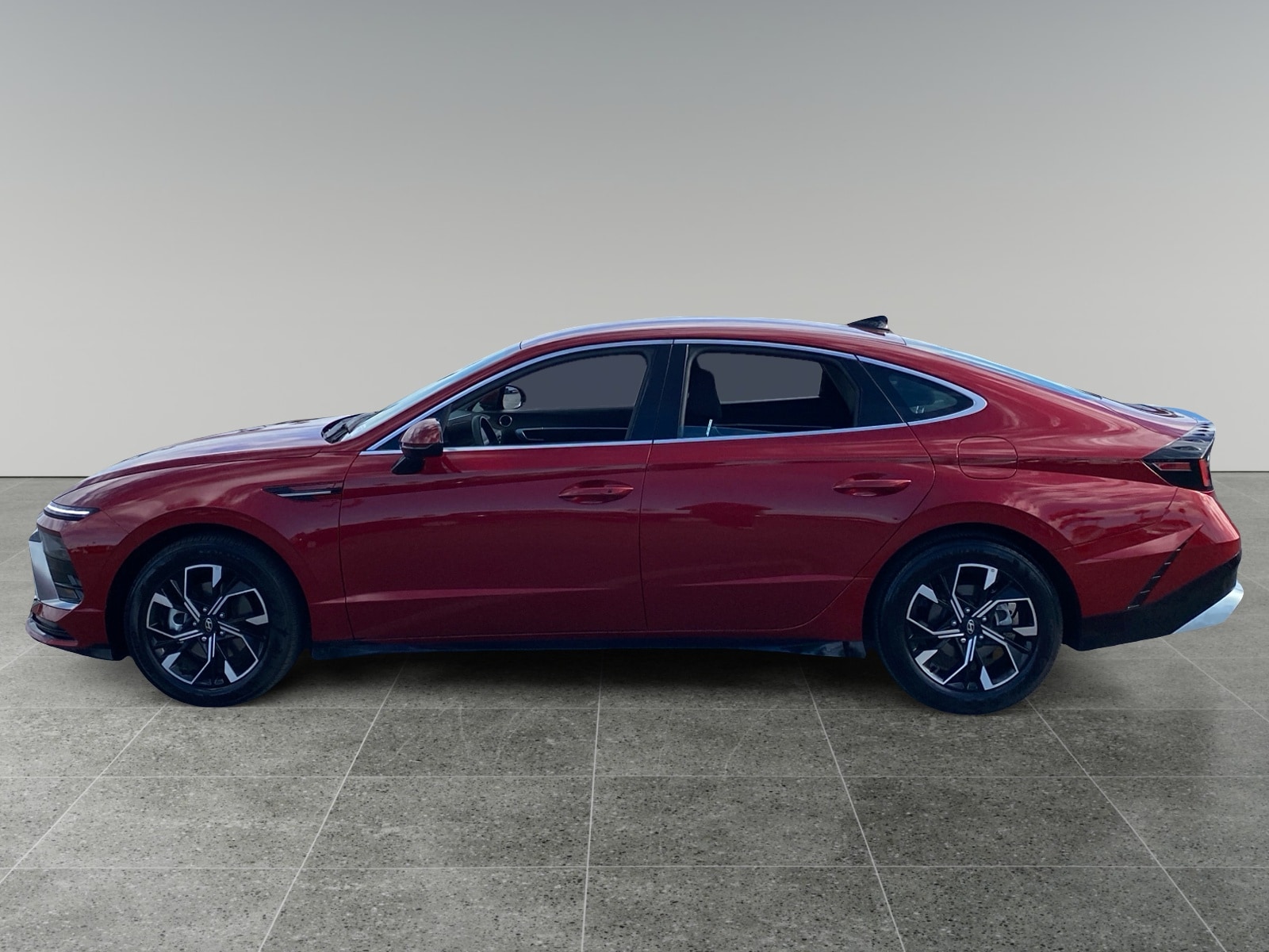 2025 Hyundai Sonata SEL photo 2