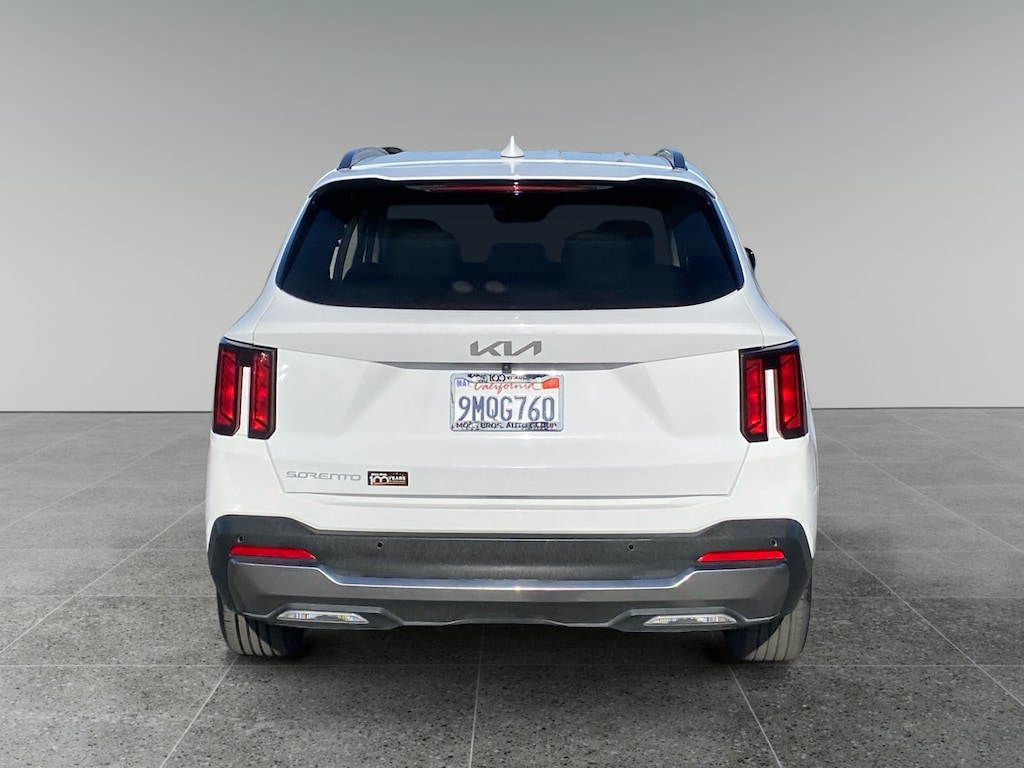Used 2024 Kia Sorento S SUV