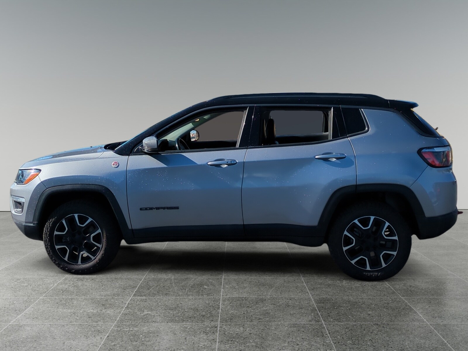 Used 2019 Jeep Compass Trailhawk with VIN 3C4NJDDBXKT825488 for sale in San Bernardino, CA