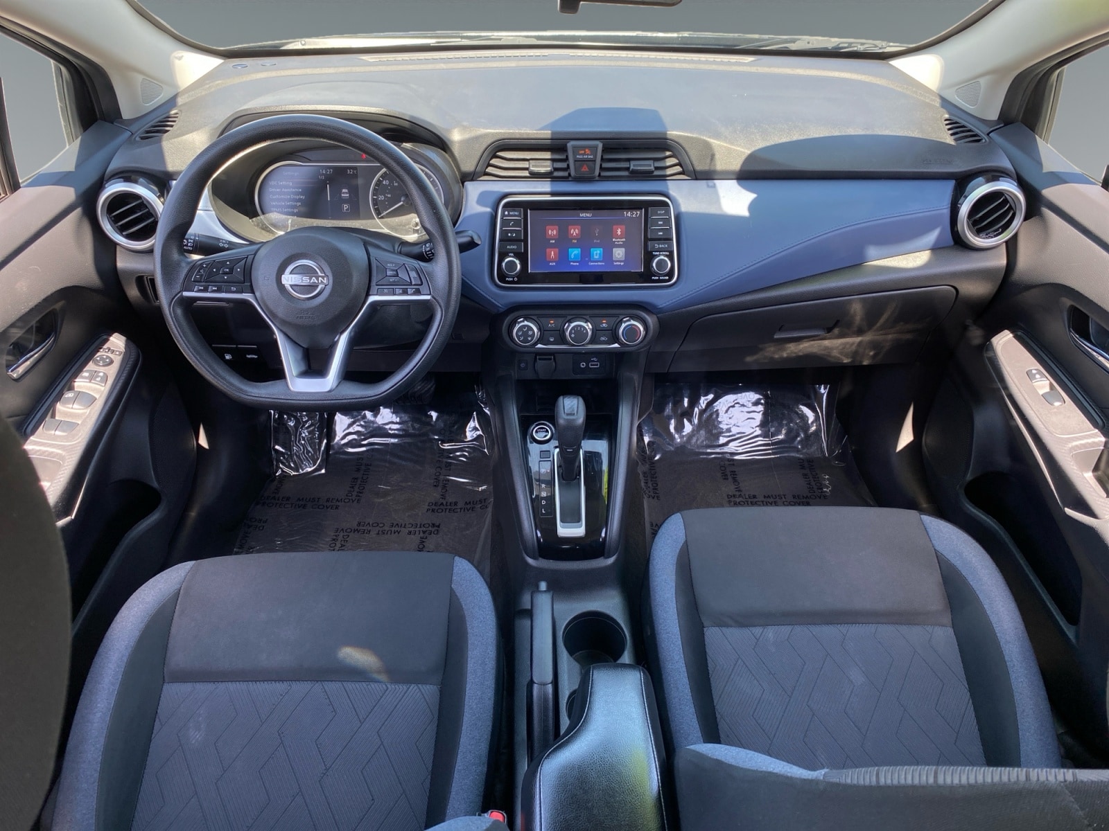 2023 Nissan Versa Sedan SV - Photo 10