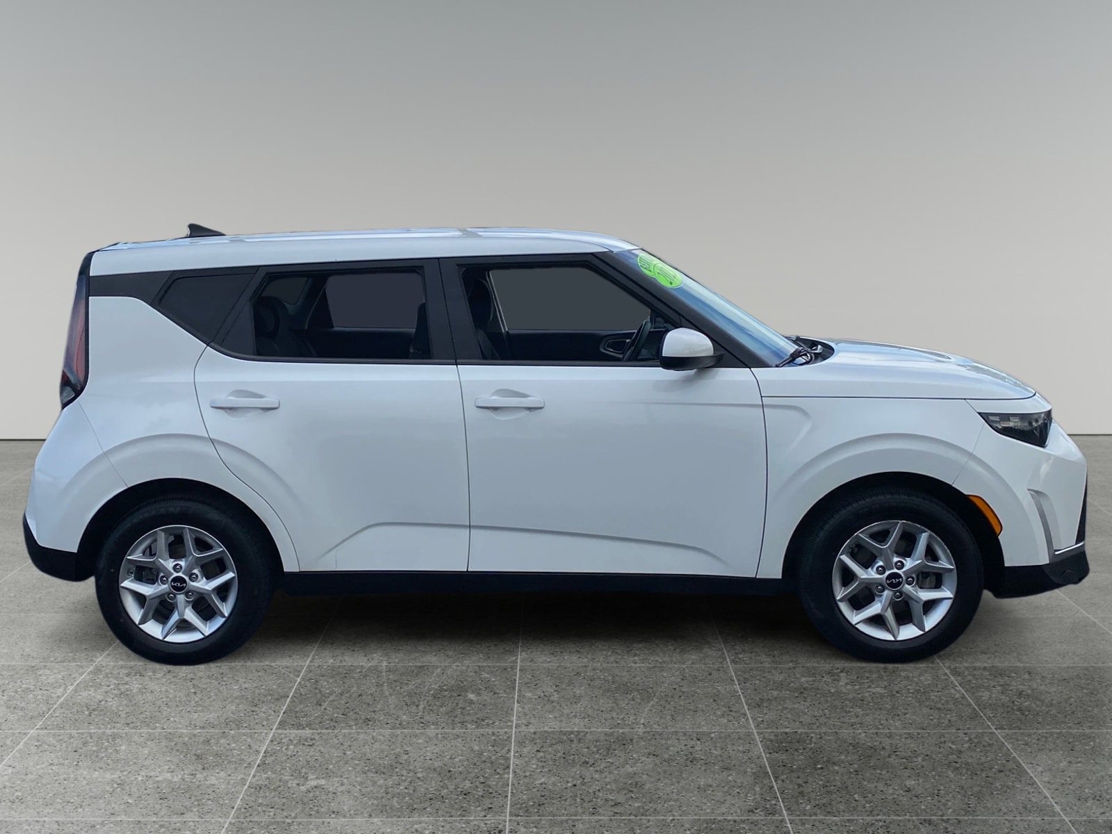 2023 Kia Soul LX photo 6