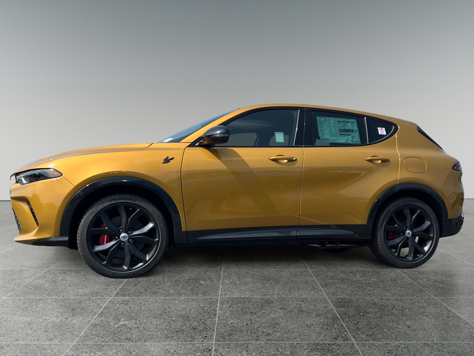 2024 Dodge Hornet R/T Plus photo 2