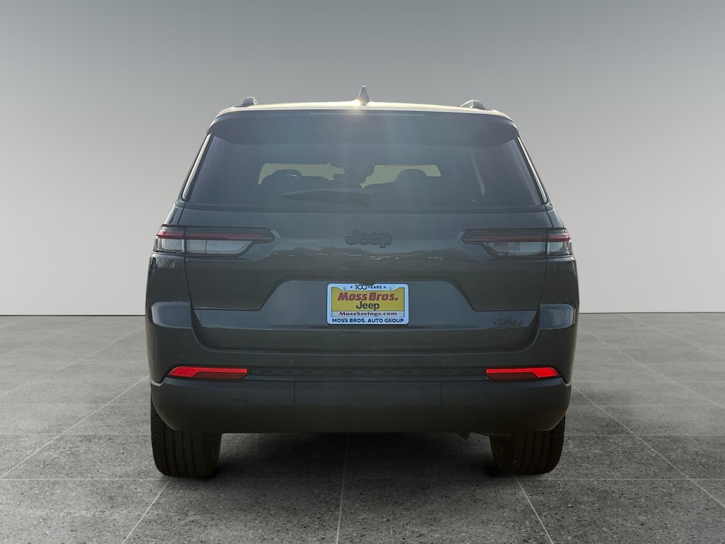 New 2025 Jeep Grand Cherokee L Laredo Sport Utility