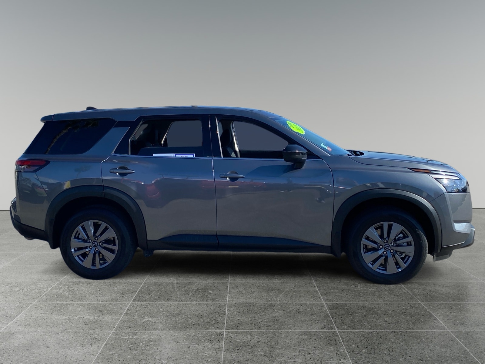 2025 Nissan Pathfinder S photo 6