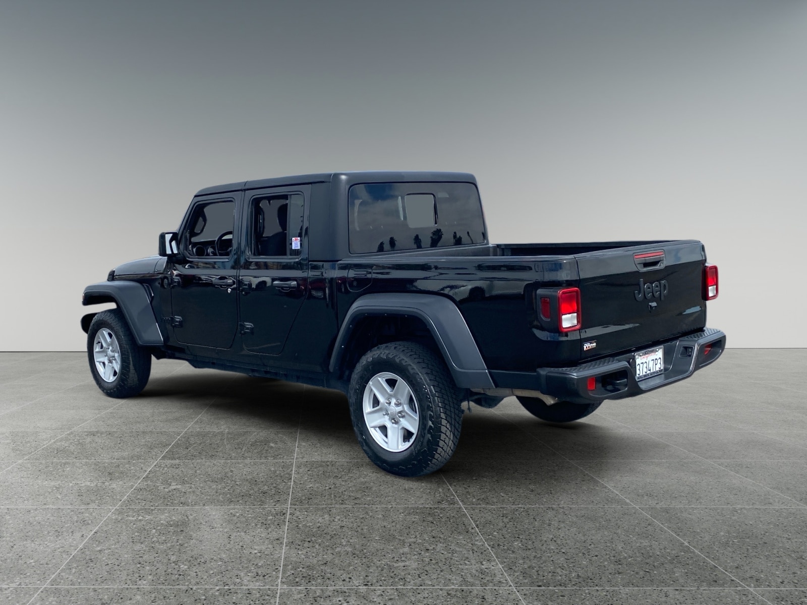2023 Jeep Gladiator Sport S photo 3