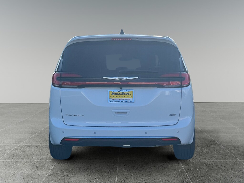 New 2026 Chrysler Pacifica Select Passenger Van
