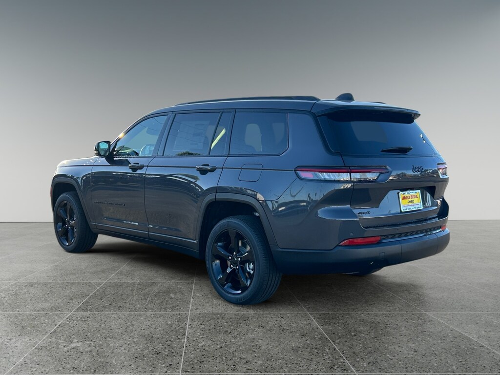 New 2025 Jeep Grand Cherokee L Laredo Sport Utility