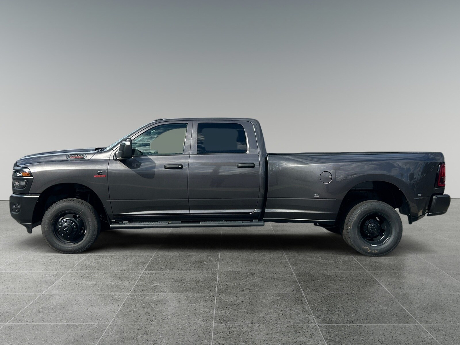 2026 Ram 3500 Tradesman photo 2