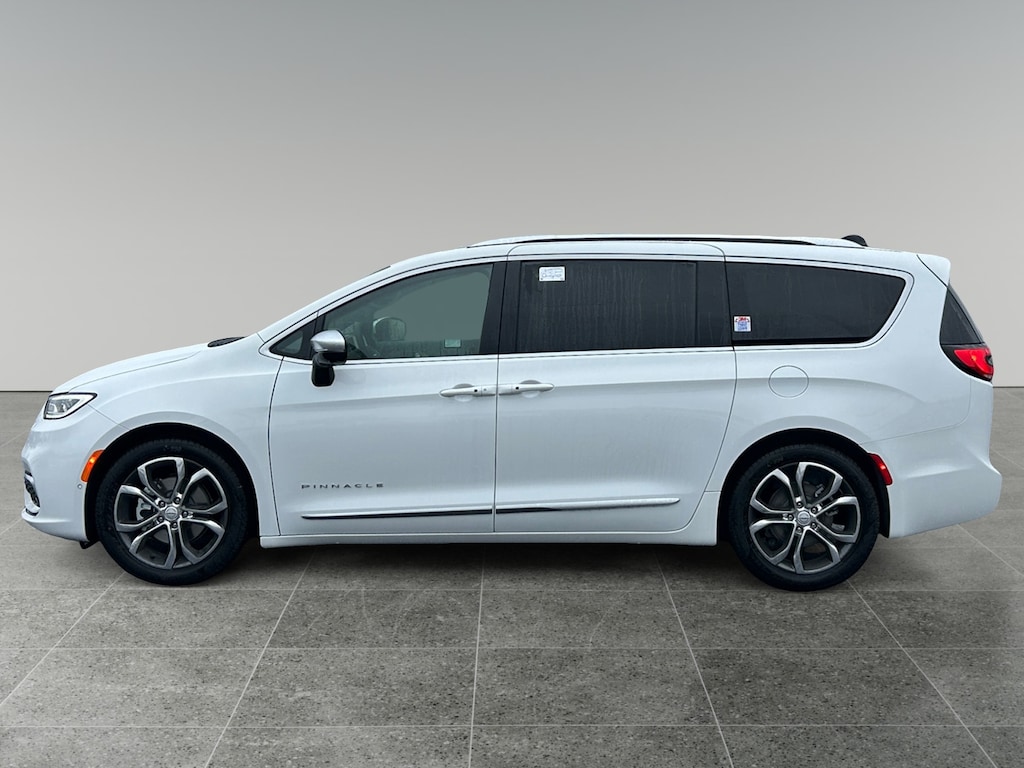 New 2026 Chrysler Pacifica Pinnacle Passenger Van