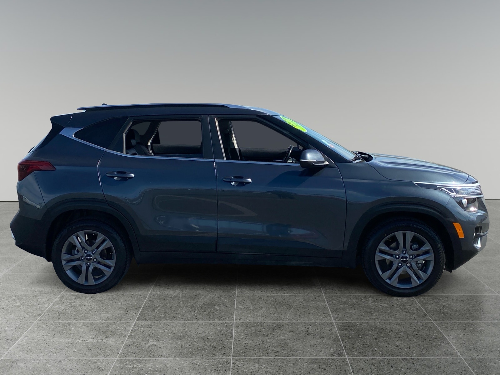 2023 Kia Seltos S photo 6