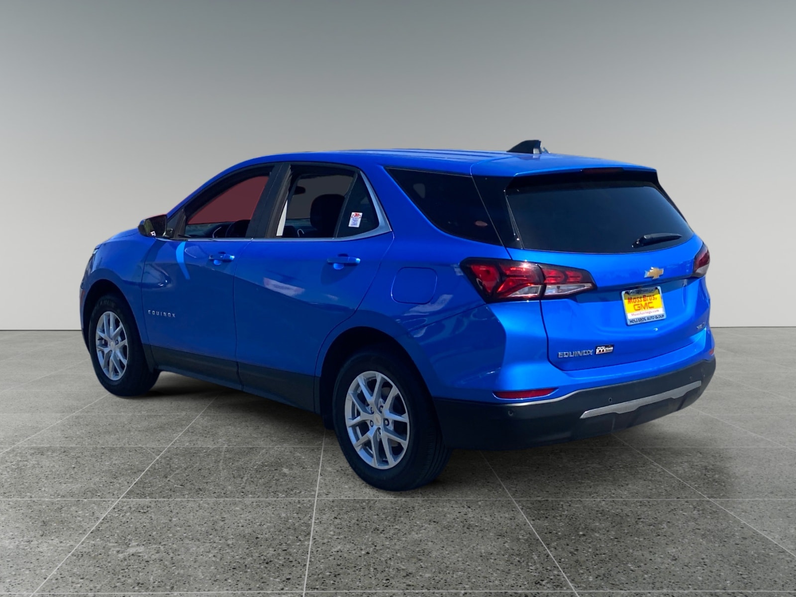 2024 Chevrolet Equinox LT photo 3