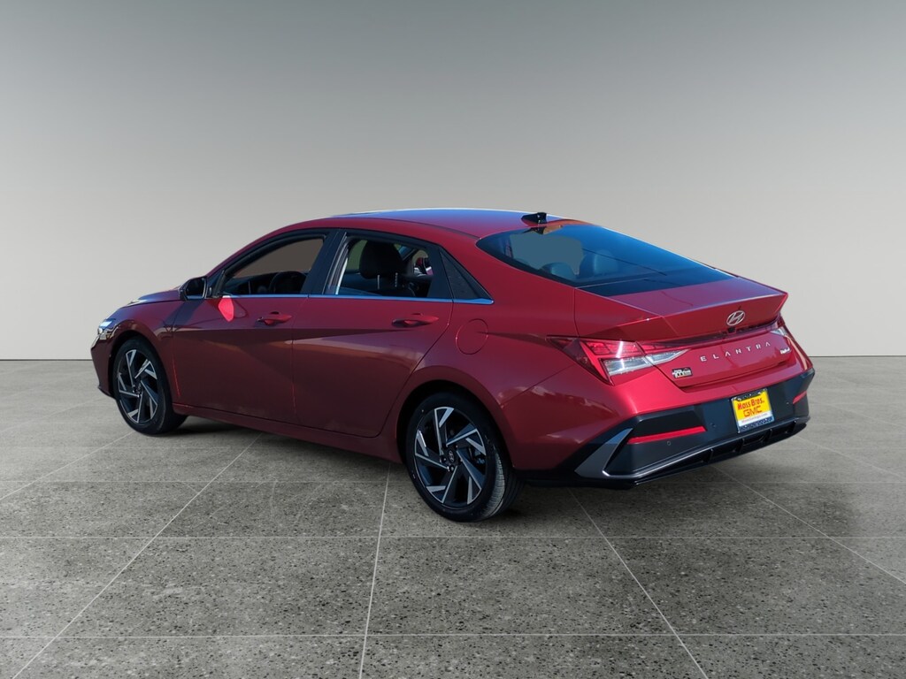 Used 2024 Hyundai Elantra Limited Sedan