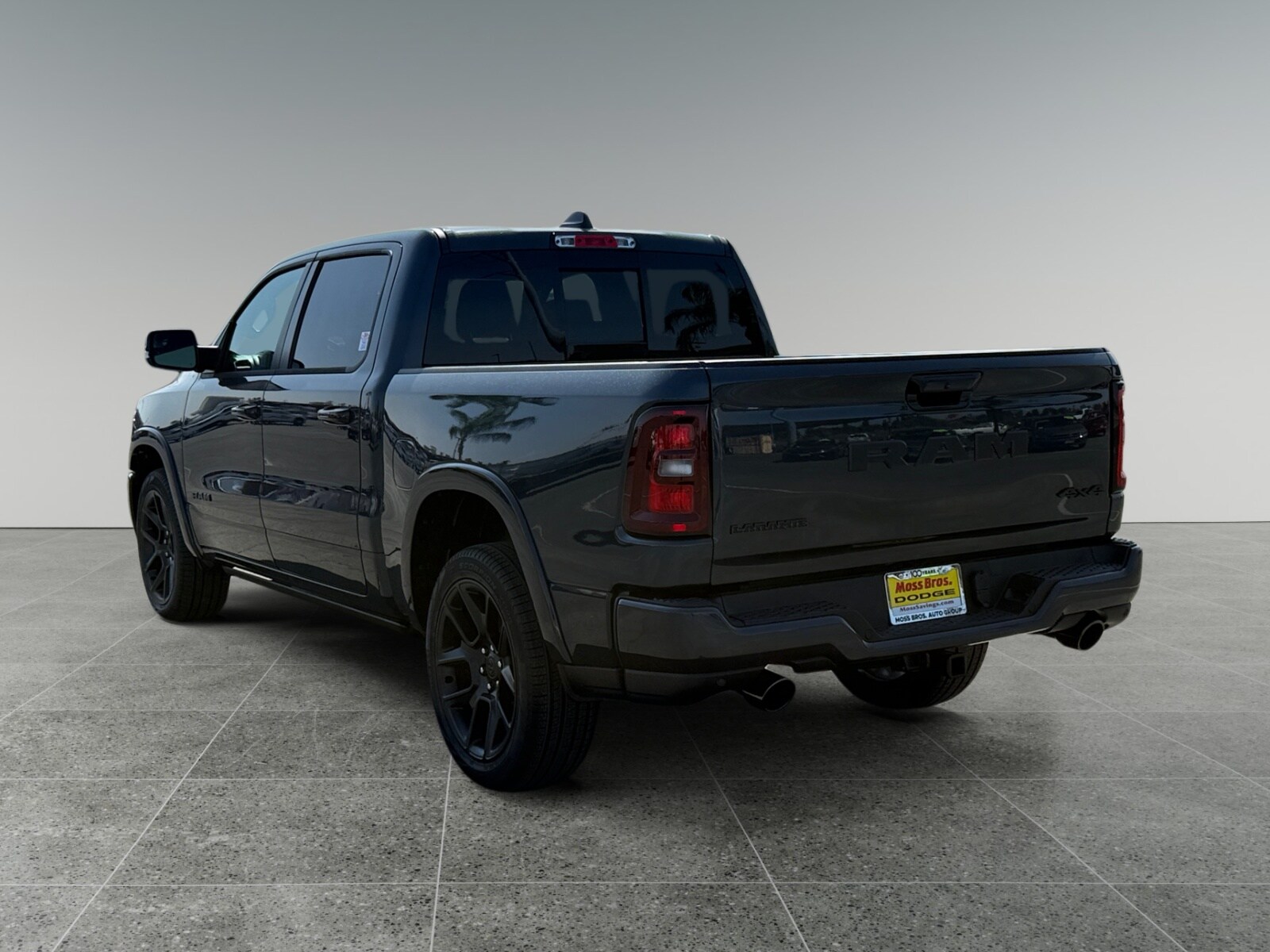 2025 Ram 1500 Laramie photo 2