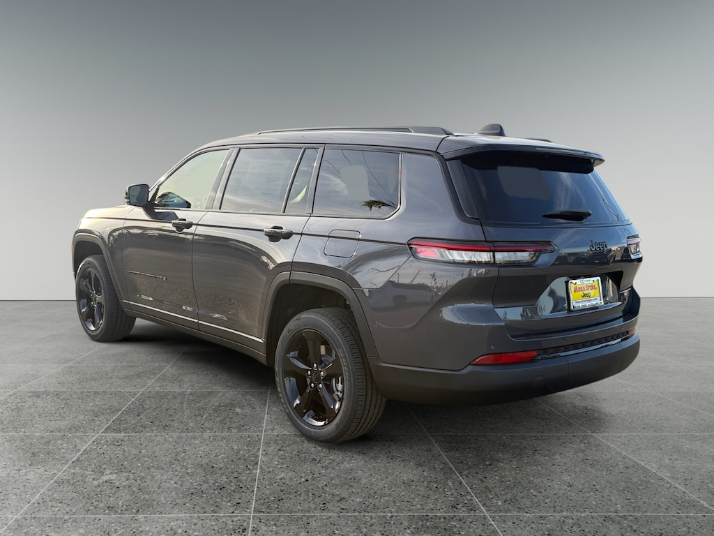 New 2025 Jeep Grand Cherokee L Laredo Sport Utility
