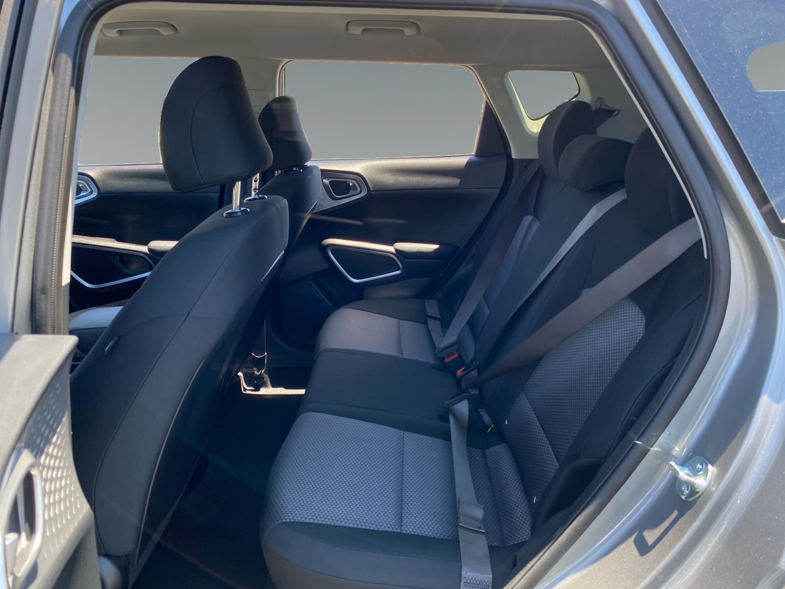 2025 Kia Soul LX - Photo 13