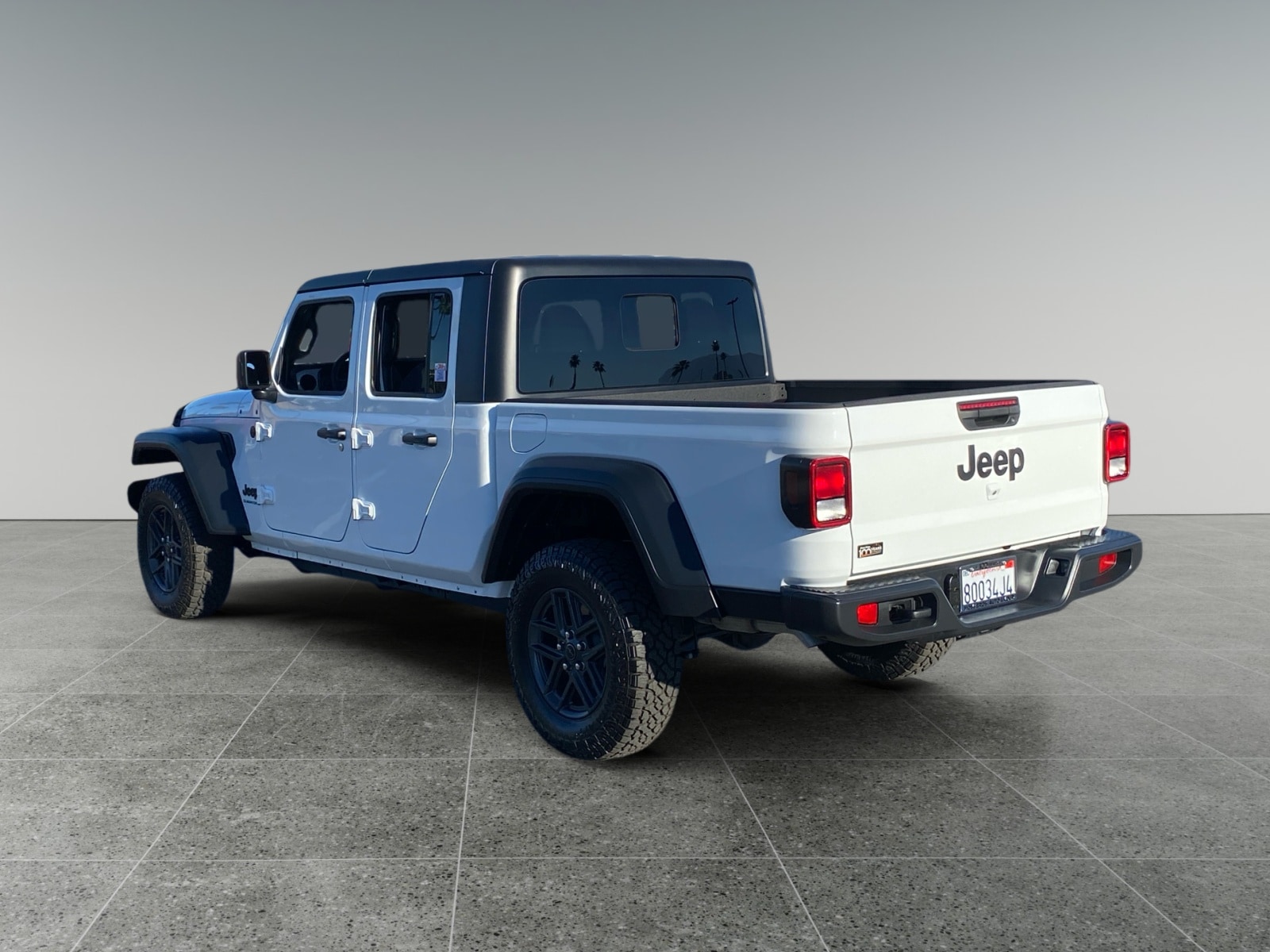 2025 Jeep Gladiator Sport photo 3