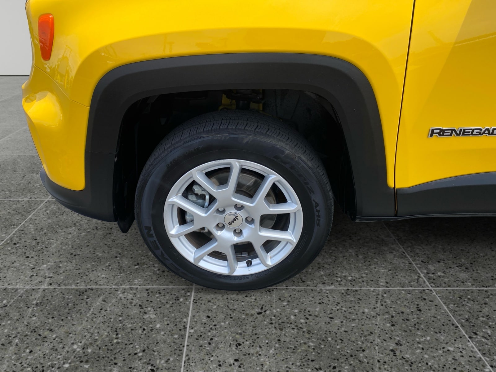 2023 Jeep Renegade Latitude - Photo 13